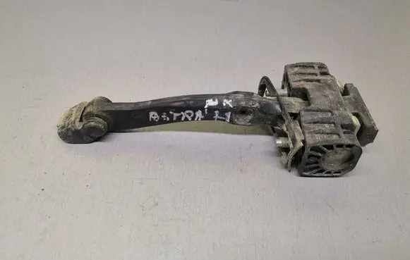 Opel Astra H Front door check strap stopper 13107175