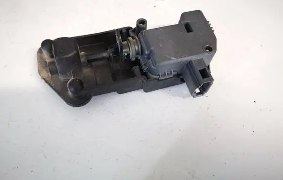 Volvo V50 Central locking motor 30716226