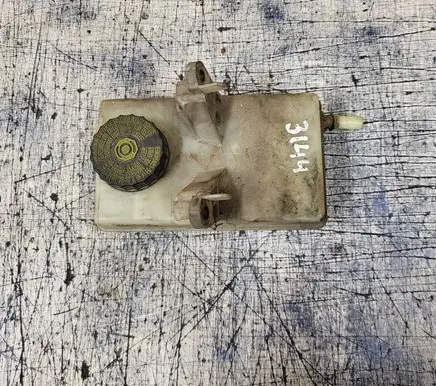 Peugeot Partner Brake fluid reservoir 9680907780