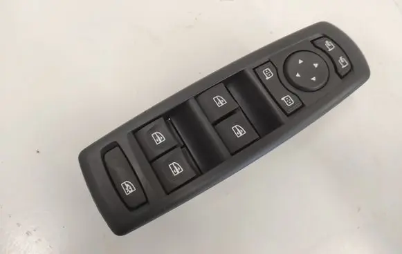 Renault Laguna II Electric window control switch E301670538A