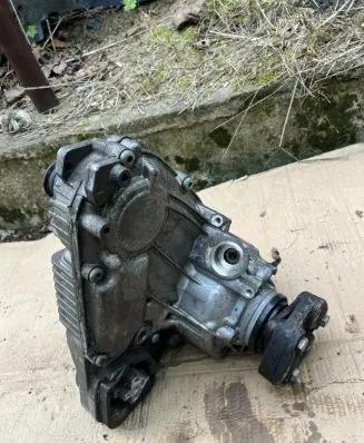 BMW X5 E70 Gearbox transfer box case 7643758 F707