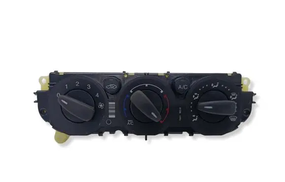 Ford Focus Climate control unit CJ5T19980AK E1075533