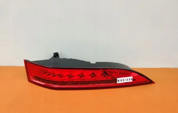 Jaguar F-Pace Rear/tail lights HK8313404