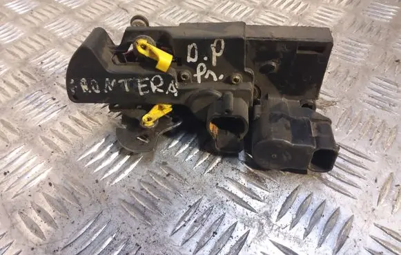 Opel Frontera B Front door lock