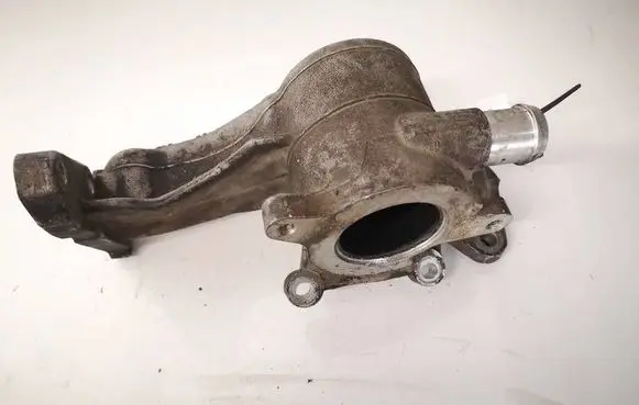 Mercedes-Benz Vito Viano W639 EGR valve cooler A6461410095