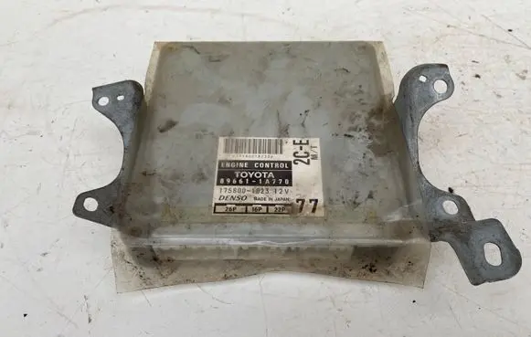 Toyota Corolla E110 Engine control unit/module 896611A770