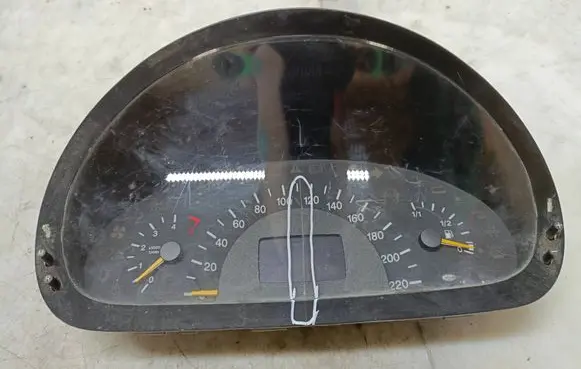 Mercedes-Benz Vito Viano W639 Speedometer (instrument cluster) A6394460321