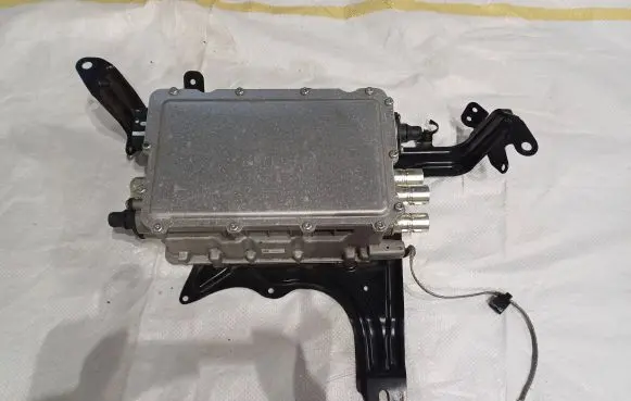 BMW X5 F15 Voltage converter inverter 8741470 17B326 443077