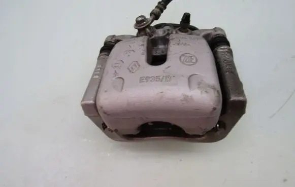 Nissan X-Trail T33 Rear brake caliper 440006UA0A