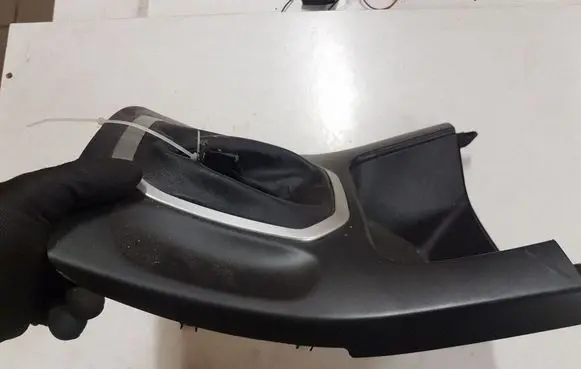KIA Sorento Center console decorative trim 846512P910