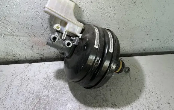 Dodge Challenger Brake booster P04581644AI