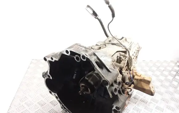 Audi A6 S6 C4 4A Manual 5 speed gearbox DHT18126