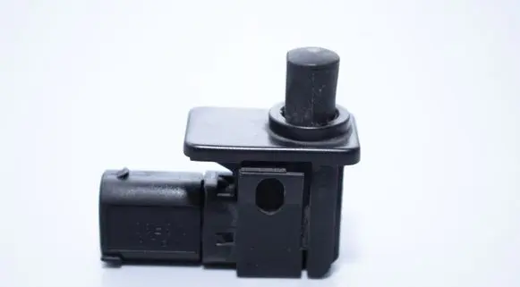 BMW X5 E53 Bonnet alarm switch sensor 8352229