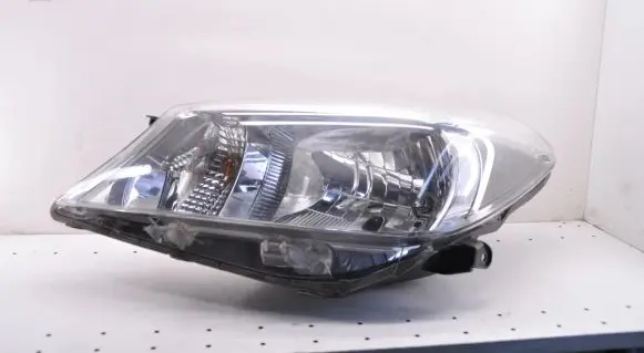 Toyota Yaris Headlight/headlamp