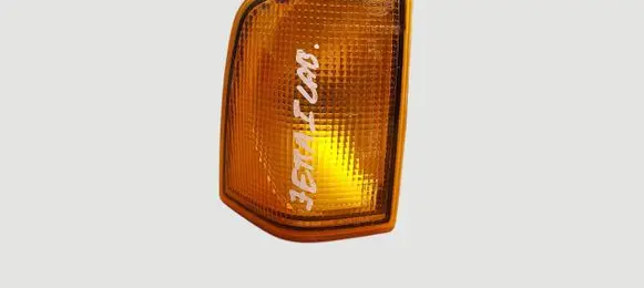 Volkswagen Jetta I Front indicator light 42612R6 42612 P25-1