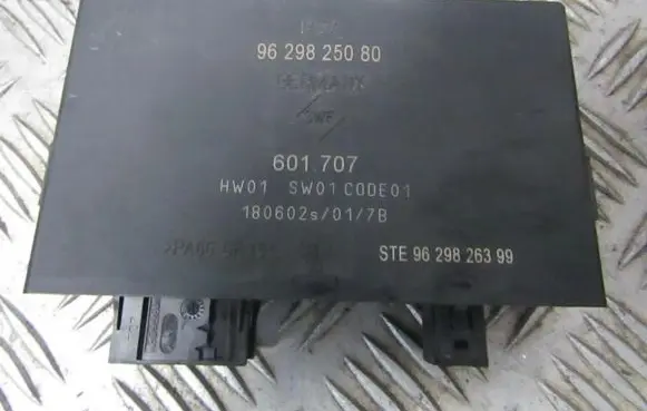 Peugeot 607 Parking PDC control unit/module 9629825080 601.707