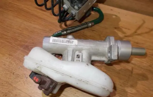 Citroen Xsara Picasso Master brake cylinder y21818