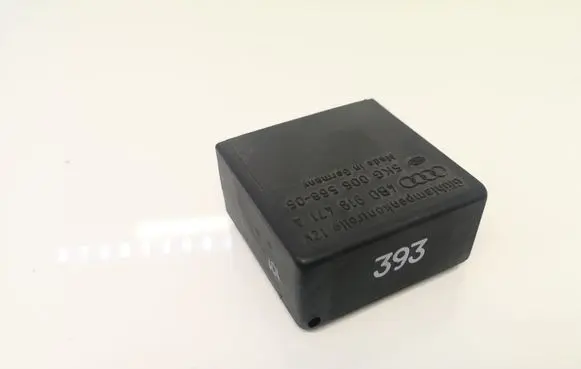 Volkswagen PASSAT B5.5 Light relay 4B0919471A 5KG00656805 363