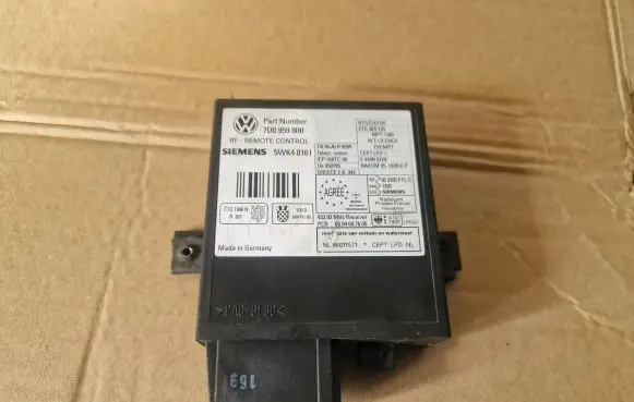 Volkswagen Transporter - Caravelle T4 Comfort/convenience module 7D0959800