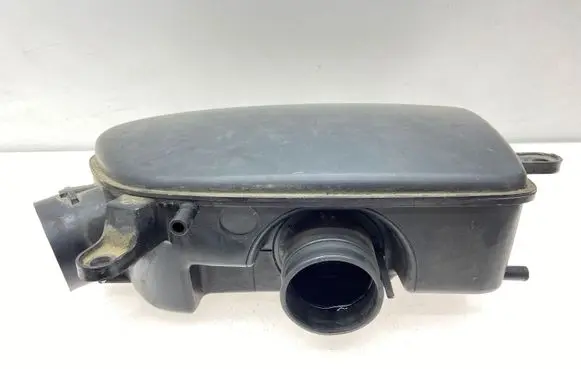 Subaru Outback Air intake duct part