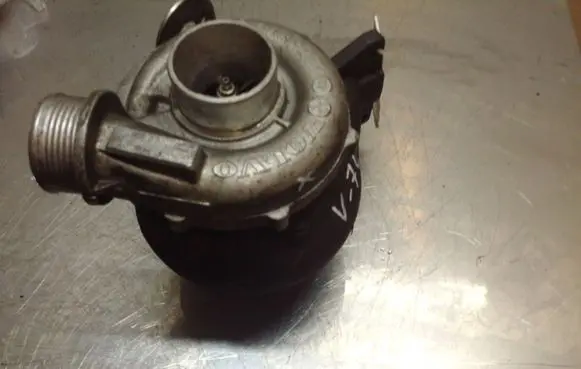 Volvo V70 Turbo GT2052V 8689592