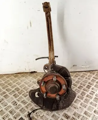 Chrysler 300 - 300C Front wheel hub 04782704