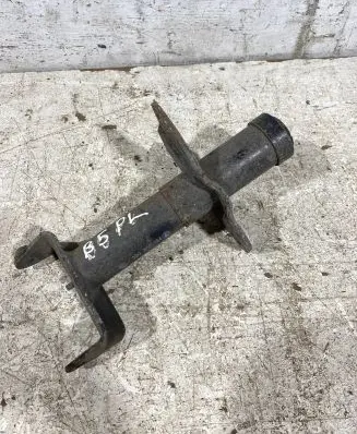 Volkswagen PASSAT B5 Front bumper shock/impact absorber 3b0807134a