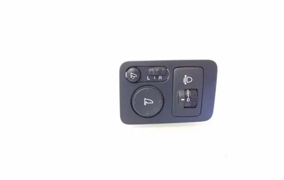 Honda CR-V Wing mirror switch M33212
