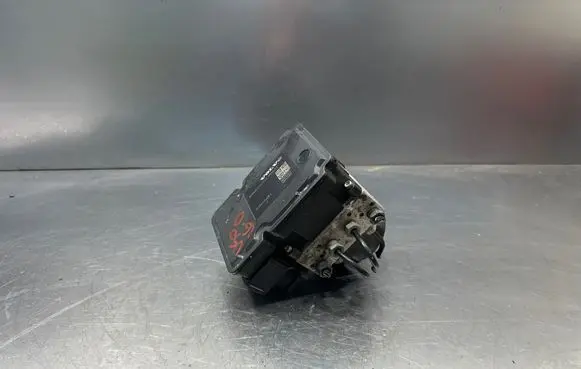 Volvo V50 ABS Pump 10096104083 6108200011F 10061933861