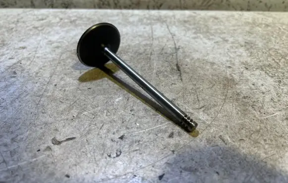 Dodge Challenger Valve 
