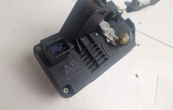 Saab 9-5 Rear door lock 4855201