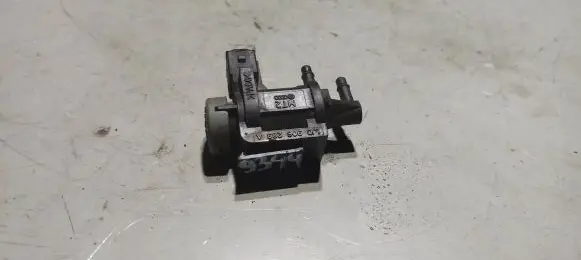 Volkswagen PASSAT B5.5 Turbo solenoid valve 1J0906283A