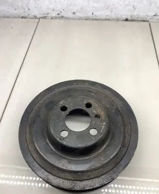 Skoda Fabia Mk2 (5J) Crankshaft pulley 038105243L
