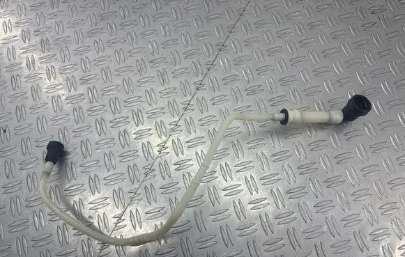 Volkswagen PASSAT B8 Fuel line pipe 3Q0201160