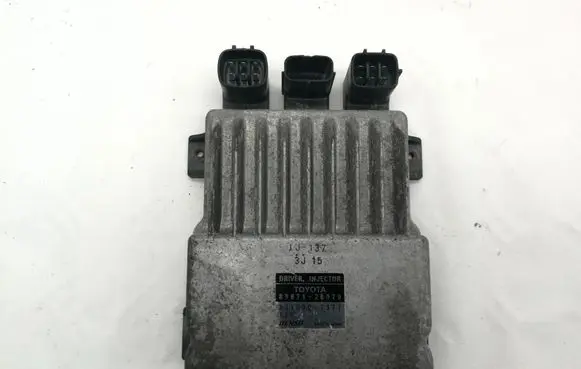 Toyota Avensis T250 Injection control unit/module 8987120070
