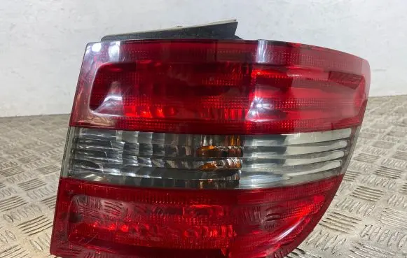 Mercedes-Benz B W245 Rear/tail lights A1698202664
