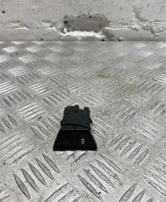 BMW 7 G11 G12 Hazard light switch 9383535