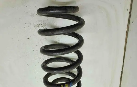 Audi A6 S6 C6 4F Front coil spring
