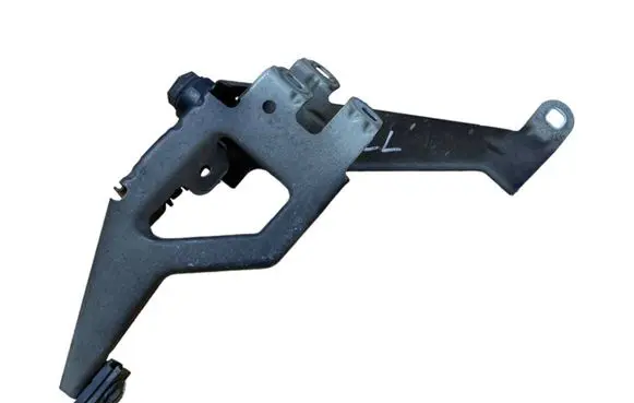 BMW 6 F12 F13 Fender mounting bracket 7183752 107020