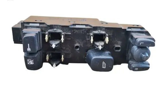 Volvo V70 Electric window control switch 30732816