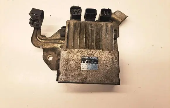 Toyota Corolla Verso AR10 Fuel injection control unit/module 8987120070 1310001371