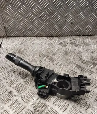 Toyota Yaris Indicator stalk 173832