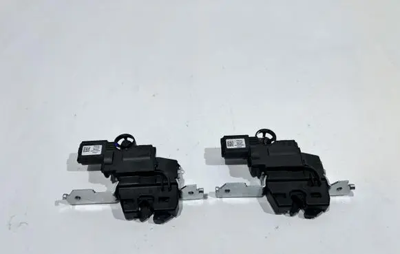 Volvo S60 Seat back rest lock catch 31379169