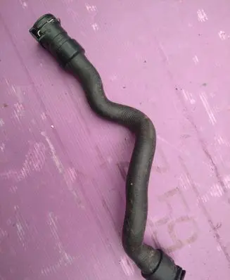 Opel Crossland X Engine coolant pipe/hose