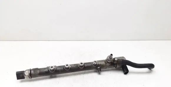 Mercedes-Benz E C207 W207 Fuel main line pipe A6510700495 9307Z522A