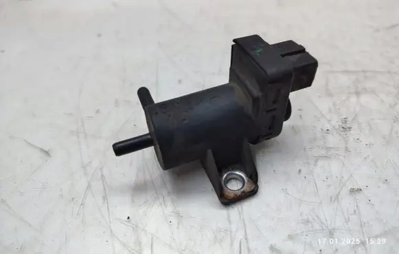 Opel Movano B Turbo solenoid valve 8200762162