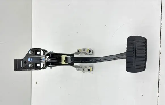 Subaru Outback (BT) Brake pedal