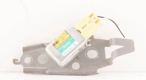 Lexus GS 300 350 430 450H Airbag deployment crash/impact sensor 8983030130