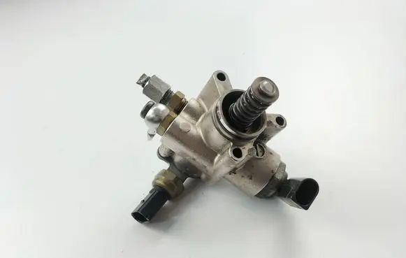 Fuel injection high pressure pump