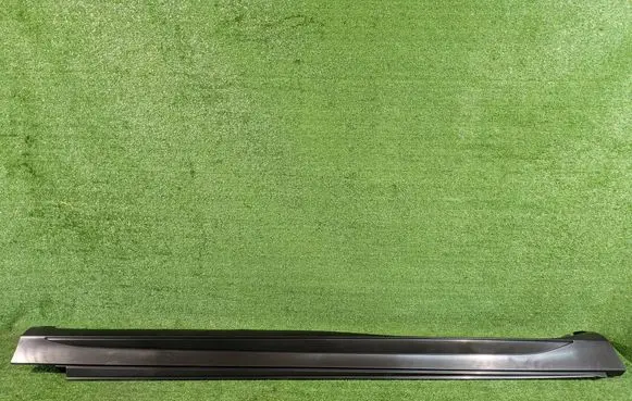 Mercedes-Benz GLE W167 Foot area side trim A1676984801